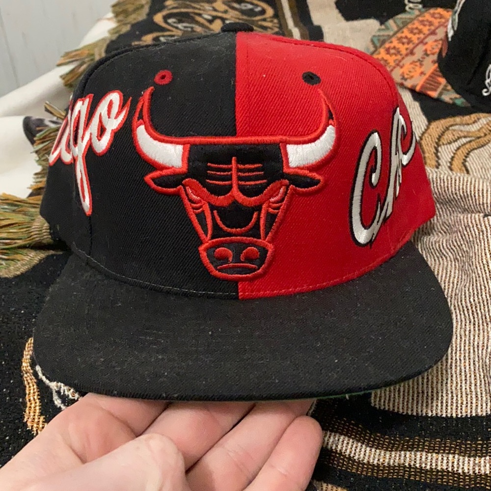 Chicago bulls Mitchell and Ness snap back